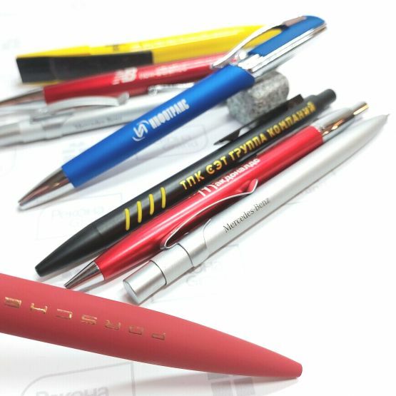 Металлические ручки с логотипом